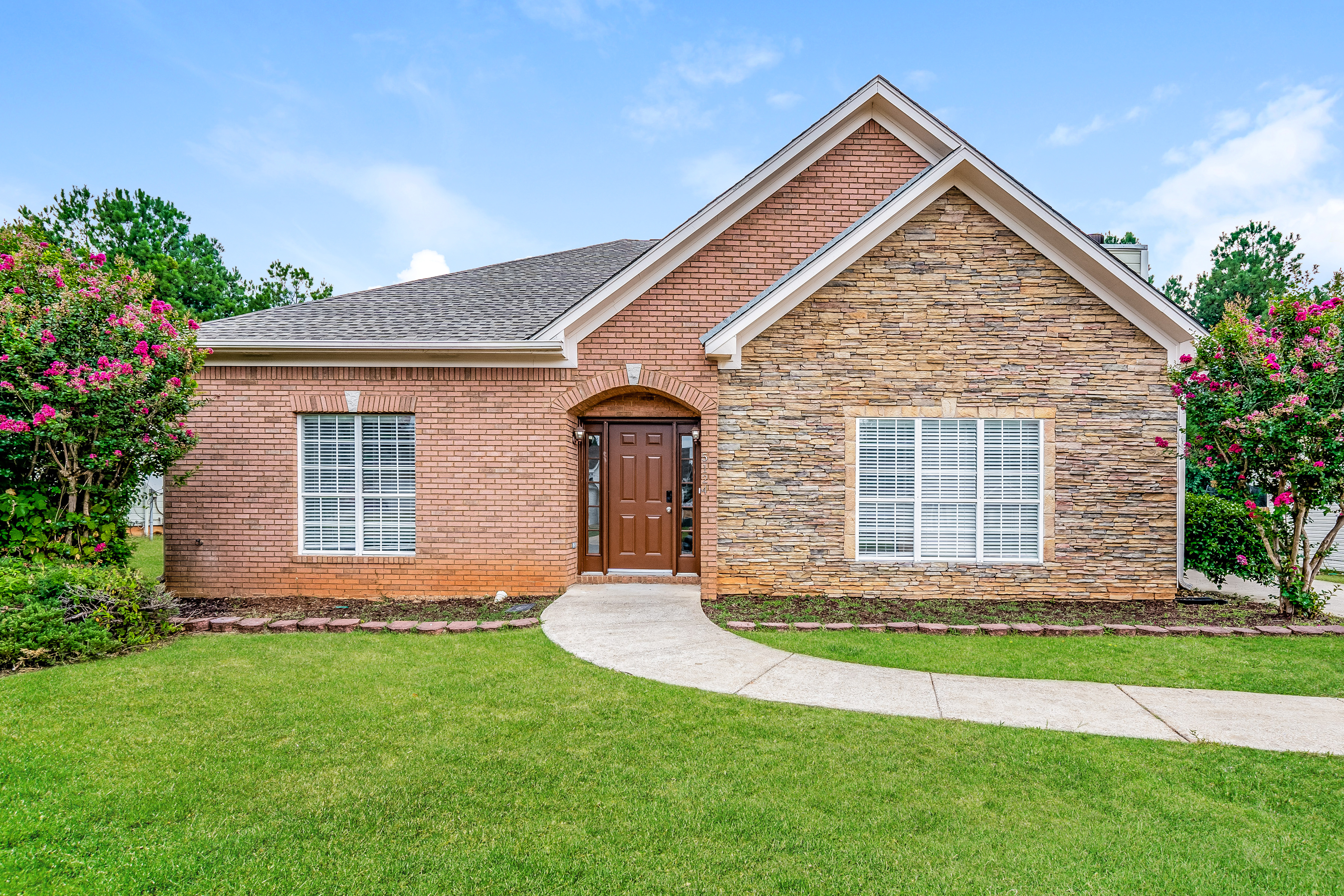5124 CANDLE BROOK TERRACE BESSEMER, AL 35022